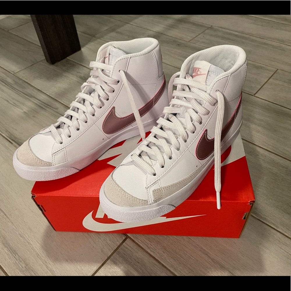 Nike Blazer Mid “77 Pink Glaze